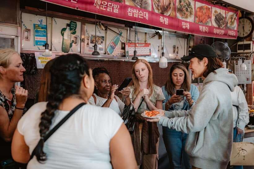 Seoul: Night Market Food Tour with Local Guide - Finding the group at Jongno 5-ga Exit 7