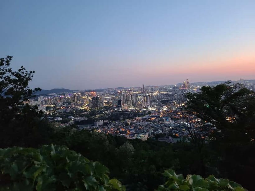 Seoul: Night Namsan Hiking with Hidden Gem Recommendations - Sunset viewpoint strategy: stairs, pauses, and photo spots that actually work