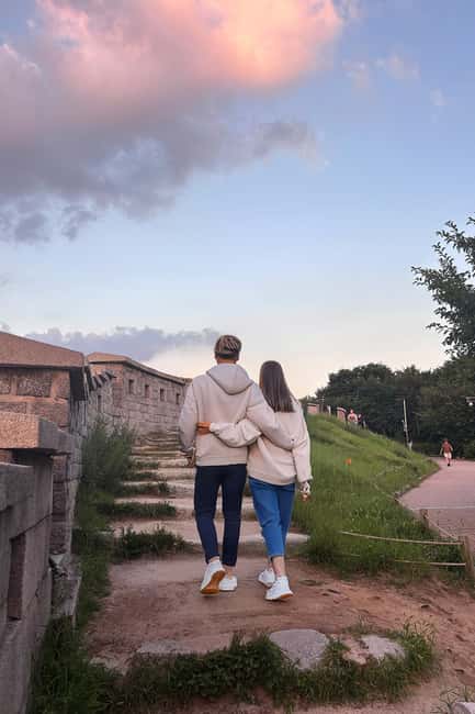 Seoul Night Tour: Naksan Park & Hidden Jems - Why This Tour Feels Different Than a Basic Night Stroll