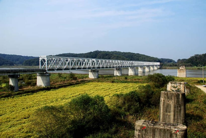 Seoul: Paju DMZ Private Tour with Former US Military Base - Guide quality and small-group feel: what you’re paying for