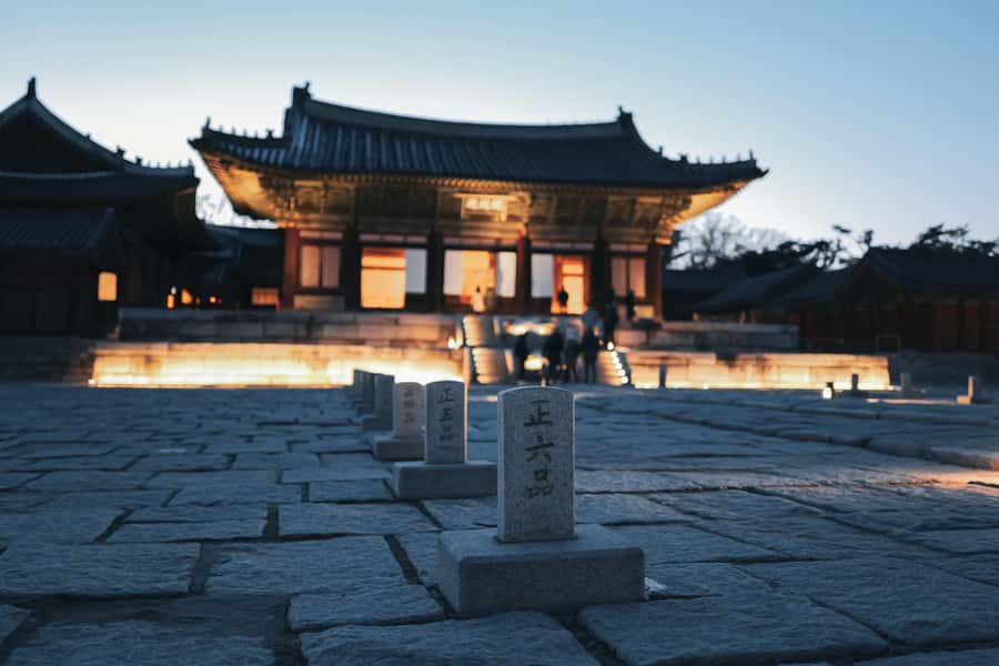 Seoul: Palace, Temple and Market Guided Foodie Tour at Night - Price and Value: What $60 Buys in a 4-Hour Seoul Night