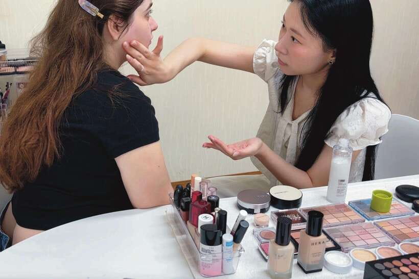 Seoul: Personalized Korean-style Makeup Experience - Your PDF shopping guide: what you can do after you leave Seoul