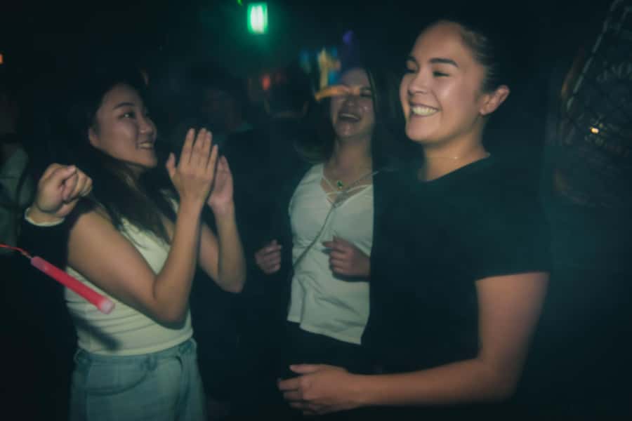 Seoul: Premium Pub Crawl with Open Bottles - What to Wear, Bring, and Avoid (So the Night Stays Smooth)