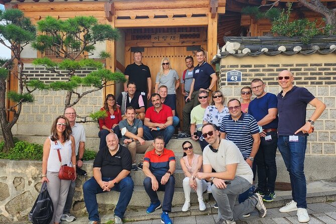 Seoul Private 4 Hour Tour with A Korean Buddy - Bukchon Hanok Village for Photos, Stories, and Actual Neighborhood Feel