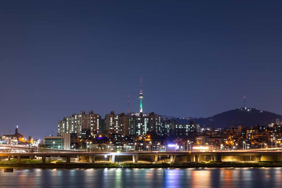 Seoul: Private chartered vehicle Staria van City Tour - What you get for the $128 per person price (and what’s extra)