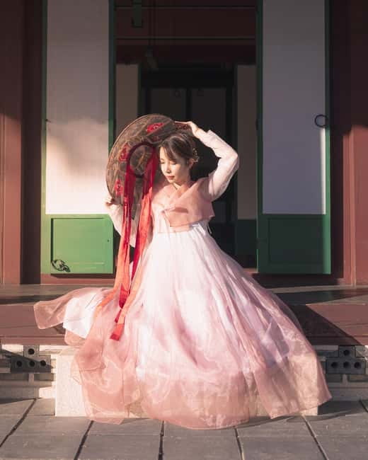 Seoul: Professional Hanbok Photography at Gyeongbok Palace - Weather and comfort: small things that change the whole day
