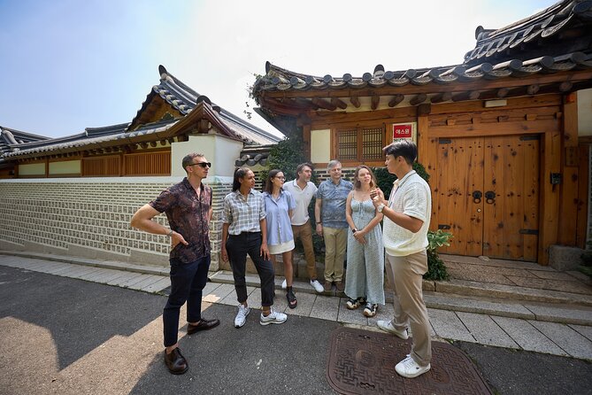 Seoul Royal Palace,Bukchon Hanok Village & Gwangjang Market Feast - Getting from Myeongdong: how the day starts