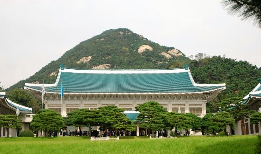 Seoul: Royal Palace Morning Tour including Cheongwadae - Cheongwadae and the Blue House Complex: what you’ll actually see
