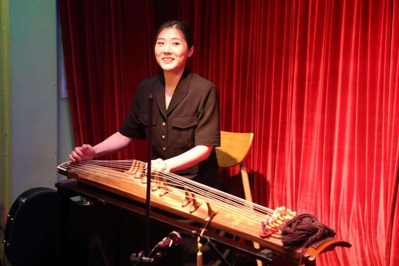 Seoul’s Stars: Open Mic with Local & International Talent - Food-and-Drink Specials: Deals That Actually Change the Math