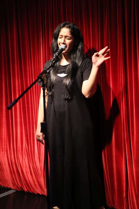 Seoul’s Stars: Open Mic with Local & International Talent - The Open Mic Format: Perform, Watch, or Do a Bit of Both
