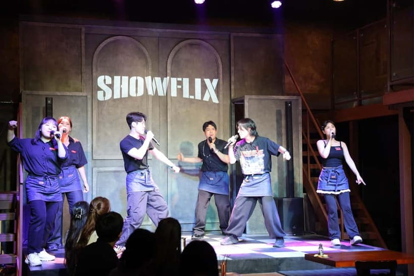 Seoul: Showflix Korean Musical Pub - Your evening flow: music, theater, and audience participation