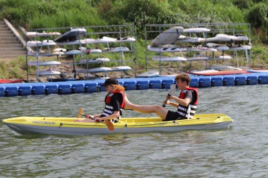 Seoul: Stand Up Paddle Board (SUP) & Kayak in Han River - The 2-hour flow: briefing, paddle time, and a sunset you can chase