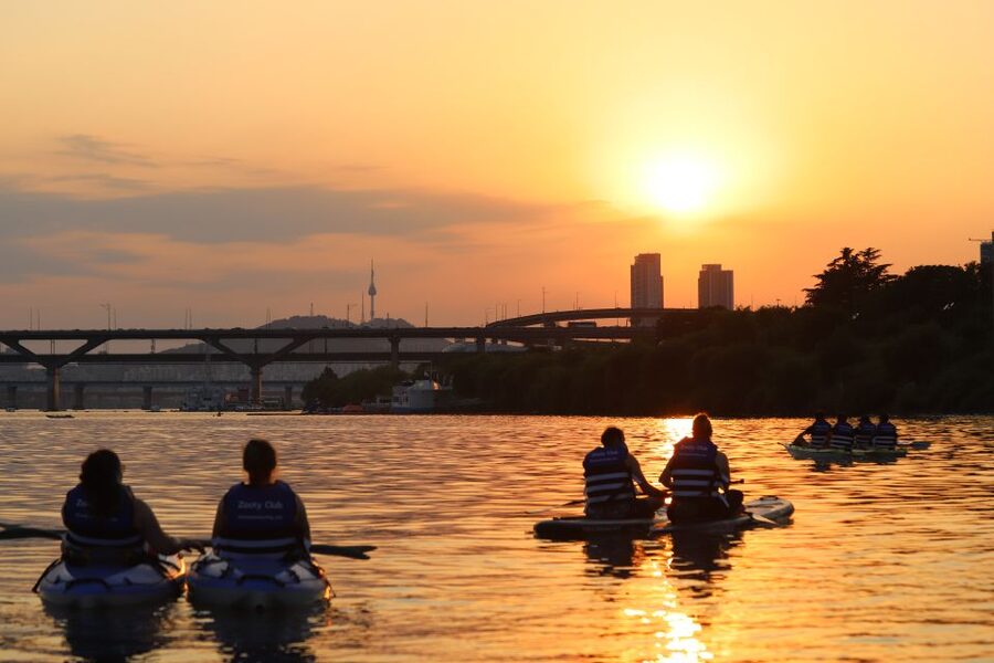 Seoul: Stand Up Paddle Board (SUP) & Kayak in Han River - Should you book this tour?