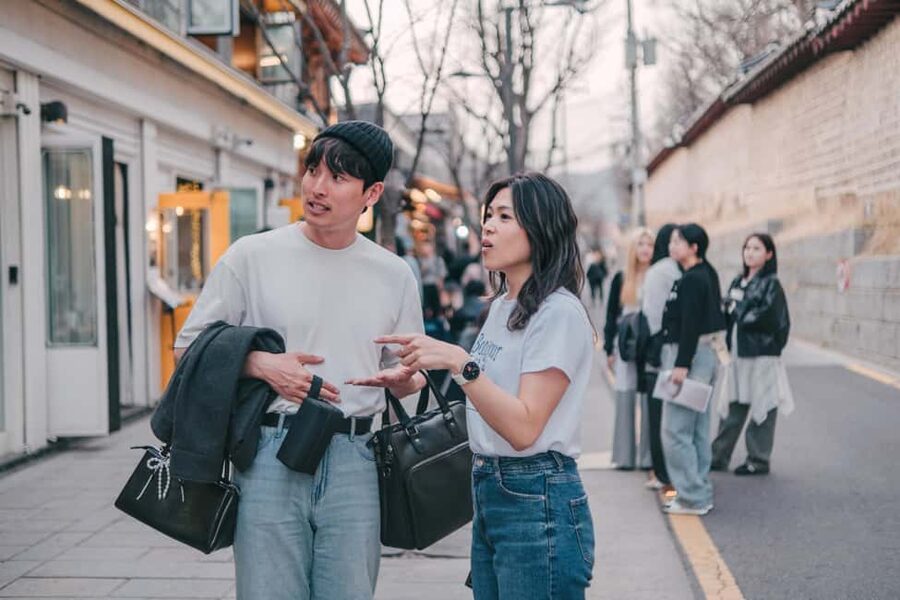 Seoul: Street Photoshoot and Hidden Gem History Walking Tour - Key Points You’ll Care About