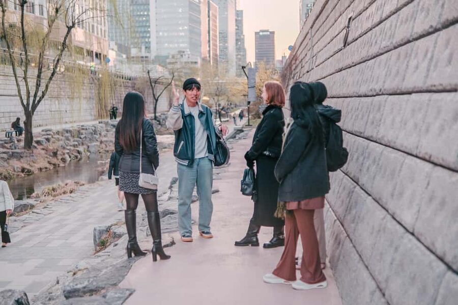 Seoul: Street Photoshoot and Hidden Gem History Walking Tour - Price and Value: $44 for a 2-Hour Photo Walk