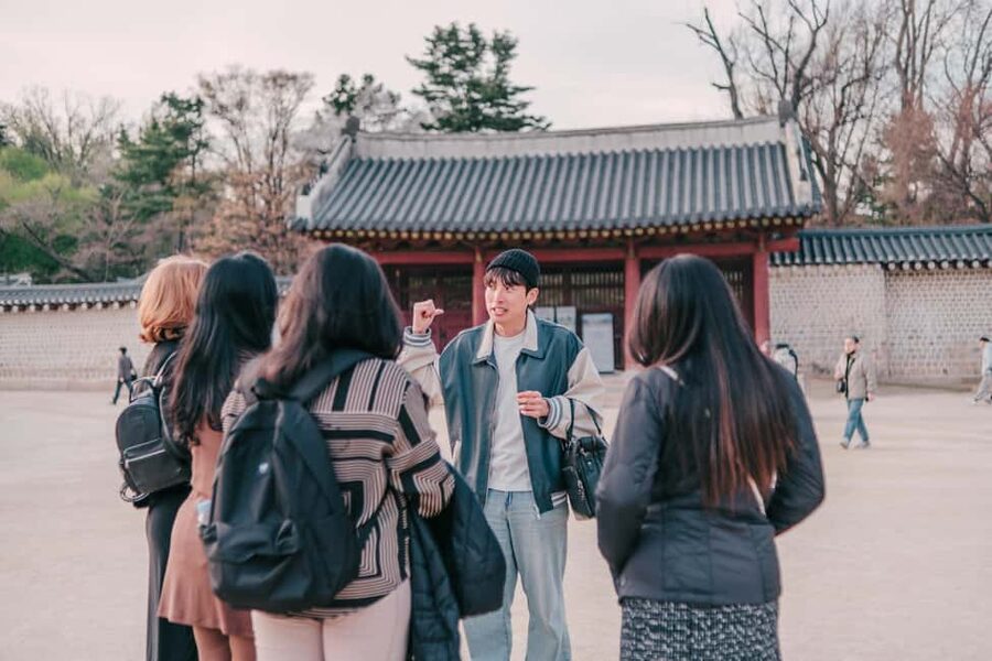 Seoul: Street Photoshoot and Hidden Gem History Walking Tour - Starting at Jongno 3-ga Exit 5: Easy to Find, Easy to Join