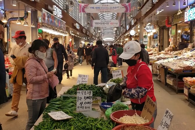 Seoul: Temple Vegan Cooking Class & Oriental Medicine Tour - Cheongnyangni Fruit and Vegetable Market: Seasonal Produce You Can Taste