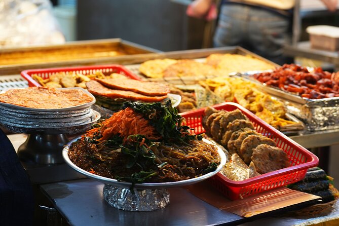 Seoul Vegan & Vegetarian Gwangjang Market Food Tour (11 Tastings) - Meet at Jongno 5-ga: How the 5:30 pm Tour Runs in 2 Hours