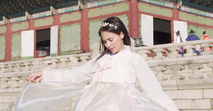 Seoul : Your Personal Photographer in Gyeongbokung - Meeting at Gyeongbokgung Station Exit 4, and why it keeps things simple