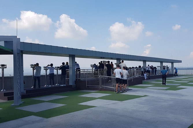 Signature DMZ Tour: Exclusive Defector Talk & Suspension Bridge - Guides Matter: Why People Sing About Han Solo, Jackie, and SP Hong