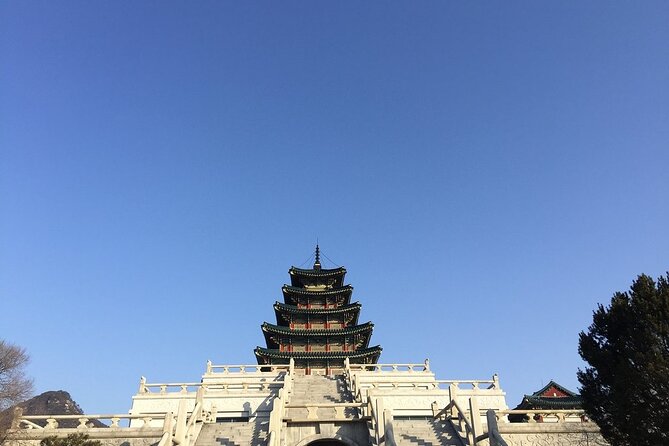 Small-Group Royal Palace and Seoul City Tour (hotel pick-up) - Gyeongbokgung Palace: The Joseon Main Stage