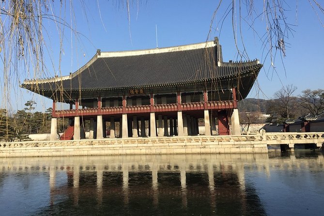 Small-Group Royal Palace and Seoul City Tour (hotel pick-up) - Insadong Antique Street: Browsing, Tea Houses, and Real Souvenirs