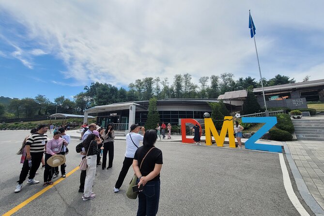 Small Group Tour to DMZ & Suspension Bridge with Hotel Pickup - Dora Observatory plus Mangbaedan and Unification Village: the human scale