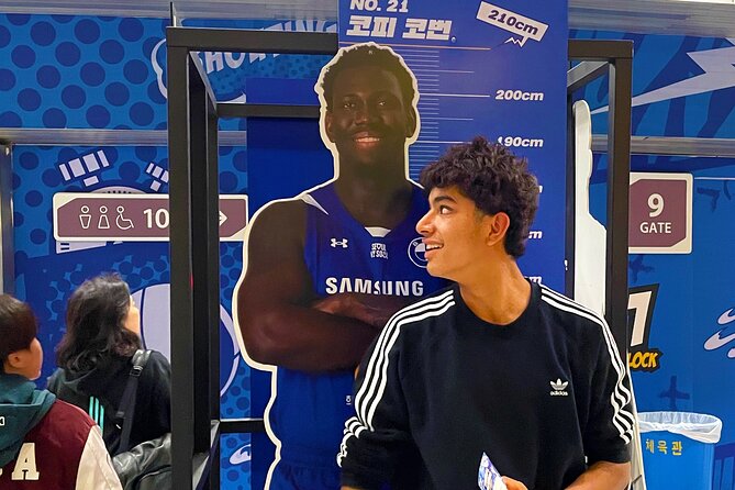 Sports Match in Seoul with Guided K-Food Experience - Start at Jamsilsaenae Station With K-Food That Actually Sets You Up