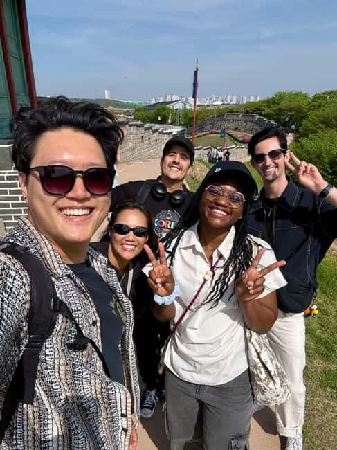 Suwon: Baseball Game with Fortress and Local Food Tour - Dinner in Suwon: Fried Chicken or KBBQ After a Big Day