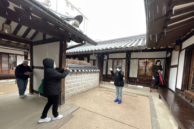 Tour Seoul’s oldest district with a storyteller from Bukchon - Cafe Onion Anguk, Bukchon hanoks, and spotting architecture layers you’d miss