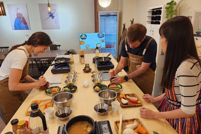Traditional Korean 6-Dish Cooking Class + Hidden Alley Tour Seoul - Price, pace, and who this class fits best