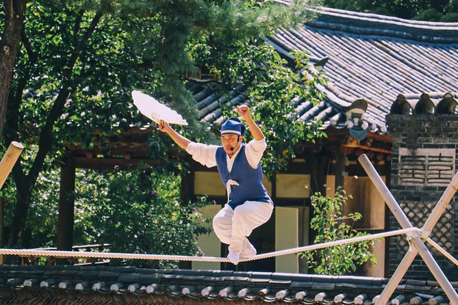 Traditional Korean folk village Afternoon tour - A 4.5-Hour Joseon-Time Reset from Seoul City Hall
