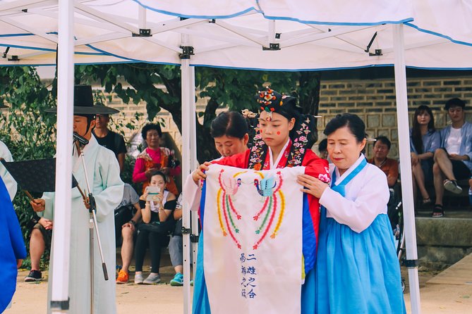 Traditional Korean folk village Afternoon tour - The Village Shows: Nice If They Happen, Not Guaranteed