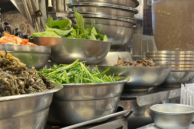 Vegan & Vegetarian Korean Market Adventure Gwangjang Market - Cheonggyecheon Stream: the palate cleanser with Seoul flavor