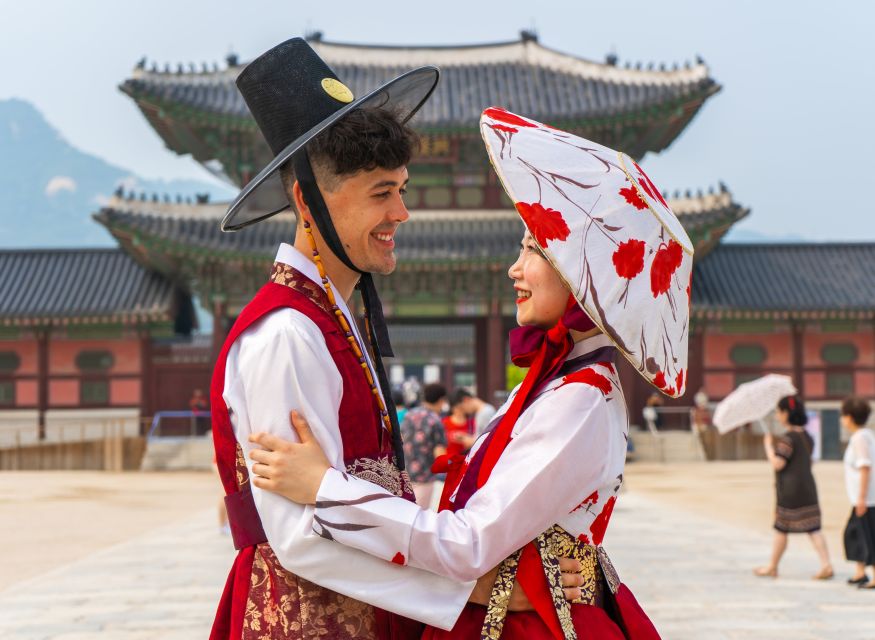 Your Personal Seoul Photographer! - Bukchon Hanok Village: traditional charm with better composition